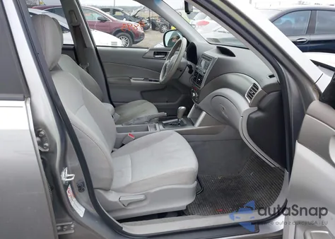 2009 Subaru Forester 2.5Xt из США, поврежденный, VIN JF2SH65639H733595